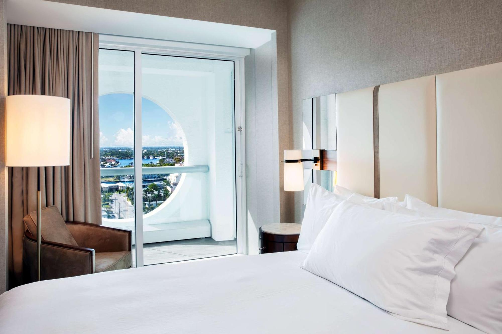 Conrad Fort Lauderdale Beach Bagian luar foto