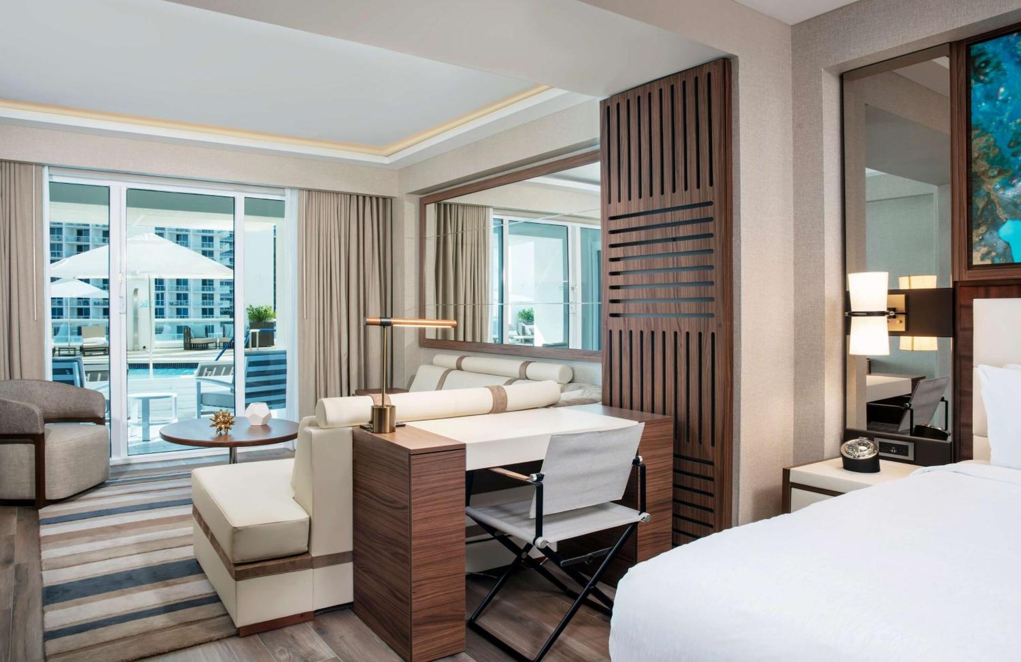 Conrad Fort Lauderdale Beach Bagian luar foto